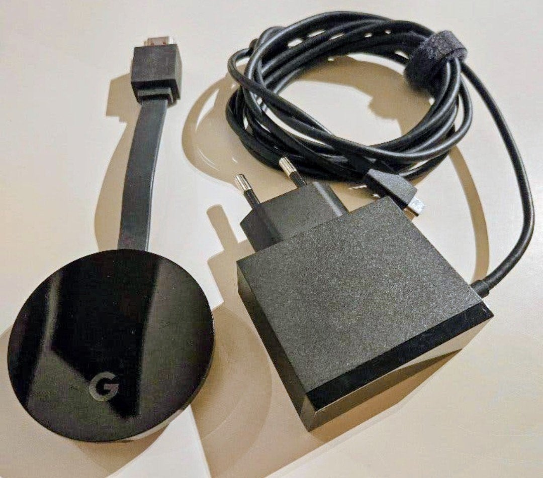 Google Chromecast 4k Ultra met originele adapter, Ophalen of Verzenden, Zo goed als nieuw, HDMI, Zonder harde schijf