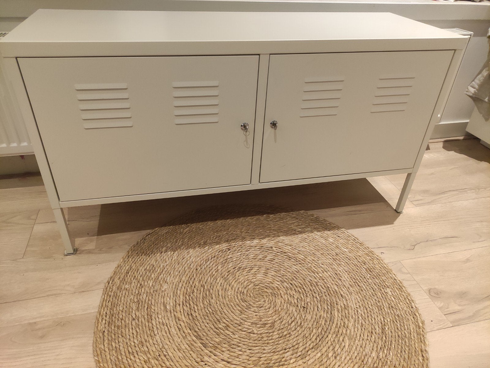 Ikea ijzeren kastje / tv-meubel, Ophalen, Gebruikt, 100 tot 150 cm, Modern, Industrieel