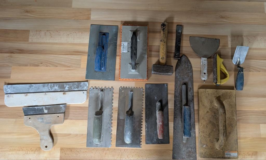 Diverse tegel , stukadoor , vloersmeer gereey, Ophalen of Verzenden