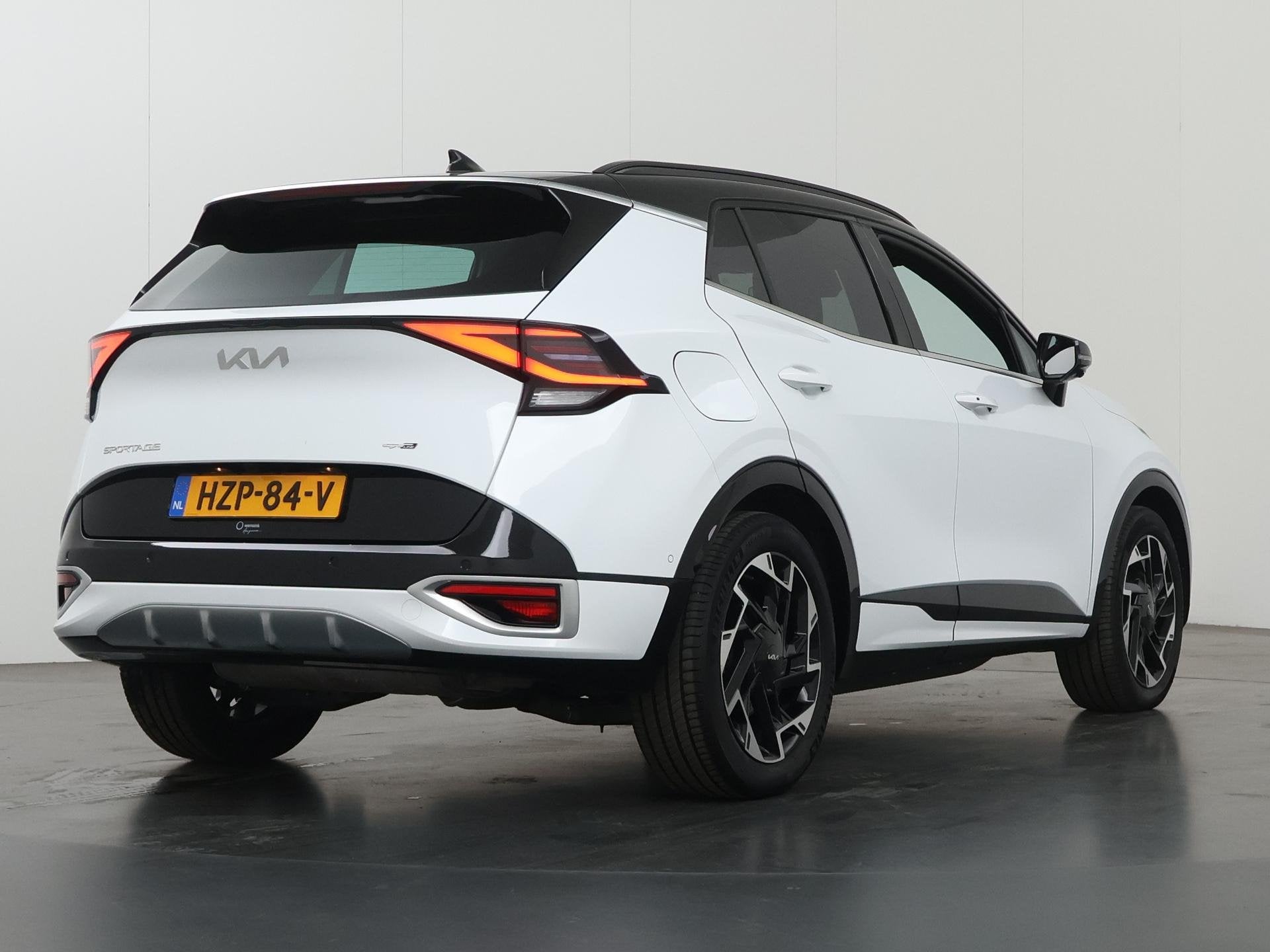 Kia Sportage 1.6 T-GDi Plug-in Hybrid AWD GT-PlusLine | Pano, Automaat, 14 kWh, Gebruikt, Euro 6