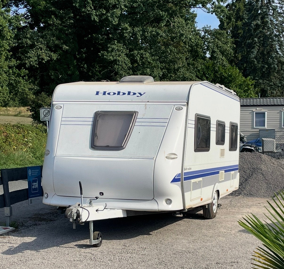 Te koop Hobby 495 UFE bouwjaar 2007, Rondzit, Hobby, Frans bed, Schokbreker
