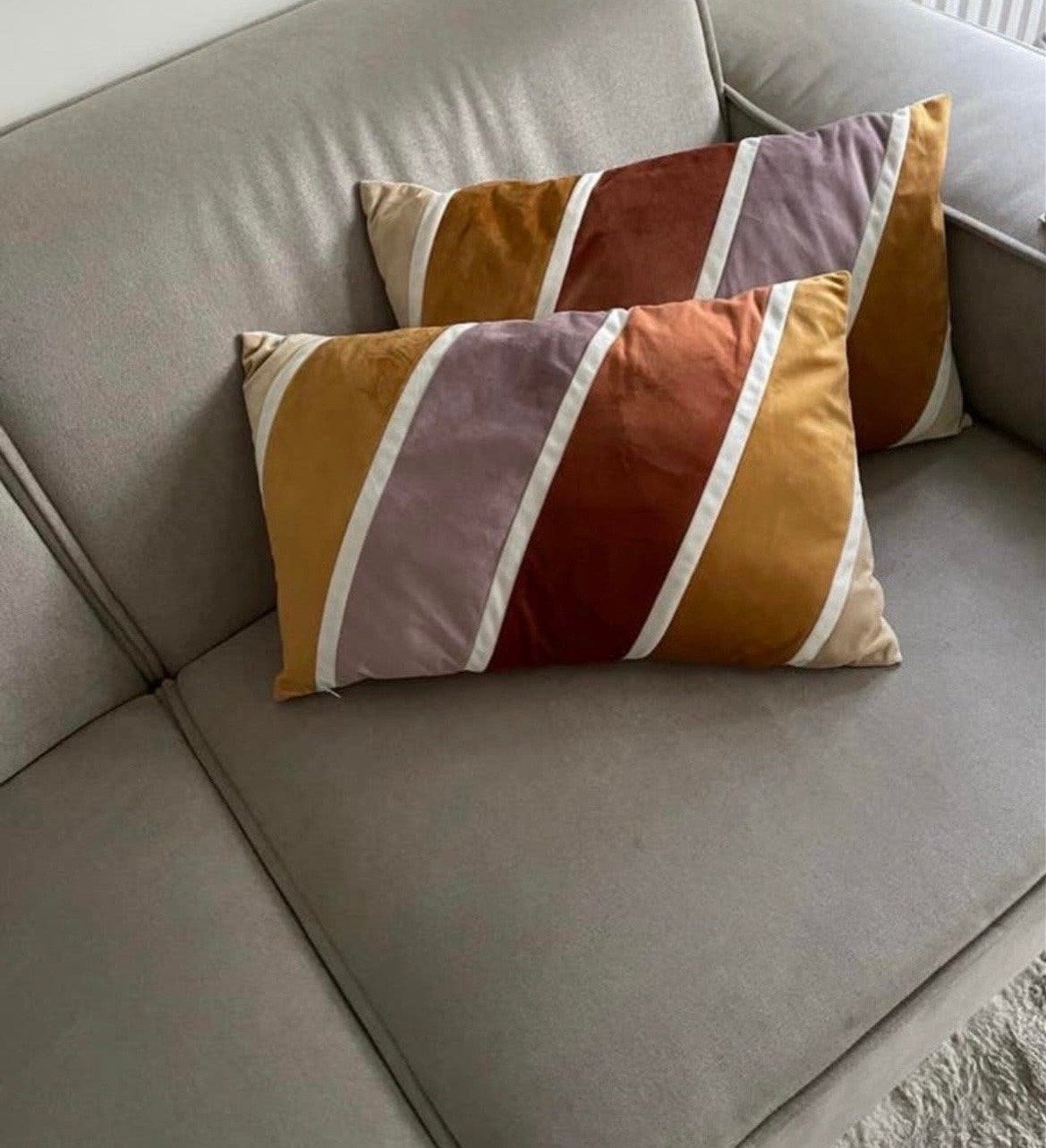 Set van 2 kleurrijke sierkussens met streepdesign, Overige merken, Meerkleurig, Met print, Ophalen of Verzenden