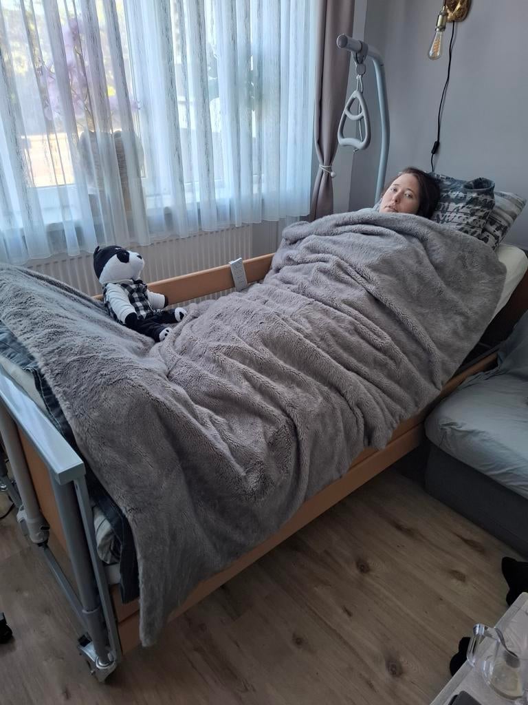 Help anja weer mobiel te worden, doneer of deel de actie!!, Huis en Inrichting, Slaapkamer | Slaapbanken, Ophalen of Verzenden