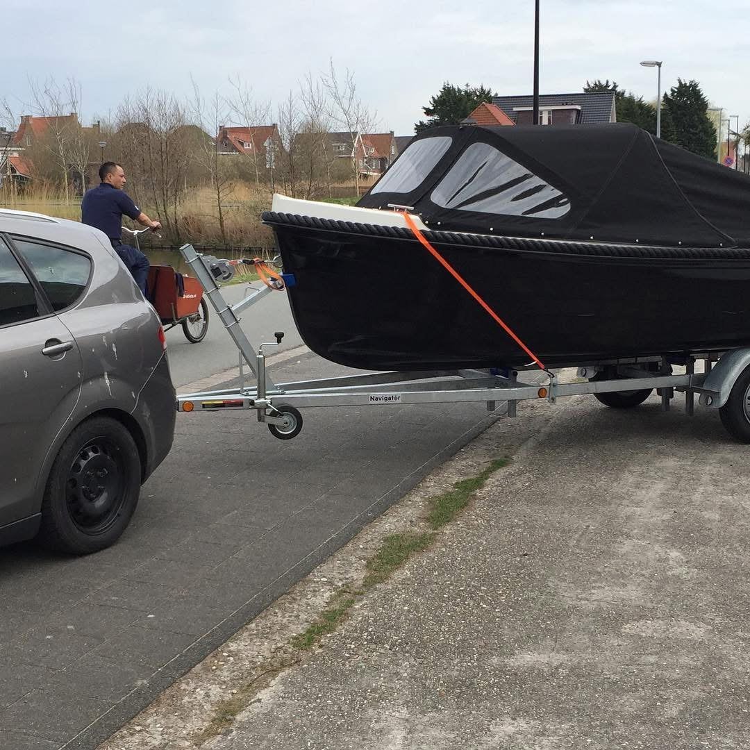 Corsiva 475 new age 20 pk Suzuki, Ophalen, Zo goed als nieuw, Corsiva, Trailer