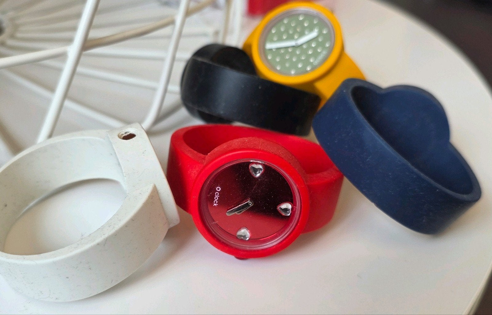 2x O clock horloge met diverse verwisselbare bandjes, Sieraden, Tassen en Uiterlijk, Horloges | Dames, Ophalen of Verzenden, Kunststof