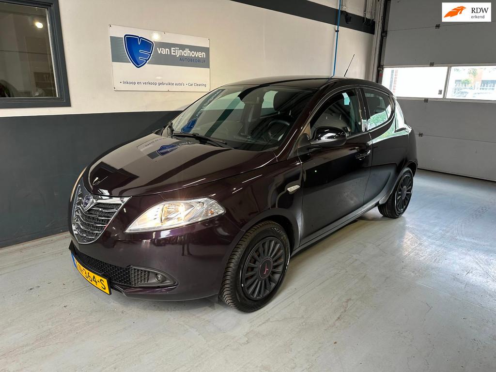 Lancia Ypsilon 1.2 Platinum Airco|PDC, Voorwielaandrijving, Stof, Gebruikt, Bedrijf