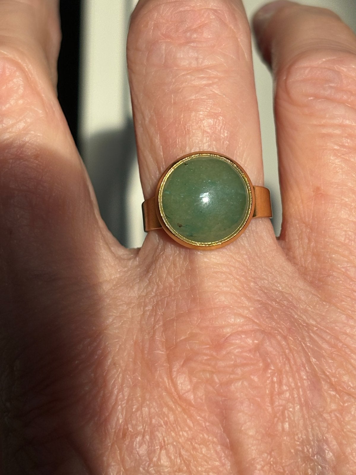 Groene Aventurijn Steen Ring - Goudkleurig RVS, Verstelbaar, IJzer of Staal, Nieuw, Cariadgems@hotmail.com, Ophalen of Verzenden