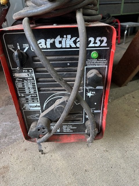 lasapparaat 220 - 380 volt, Ophalen, Gebruikt, 250 ampère of meer, Elektroden