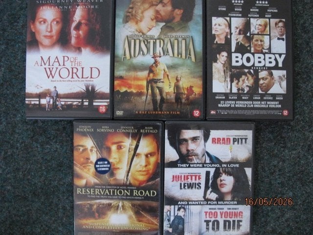50D,5: mapWorld-australia-bobby-reservationRoad-toYoungToDie, Engels, Nederlands, Ophalen of Verzenden, Zo goed als nieuw