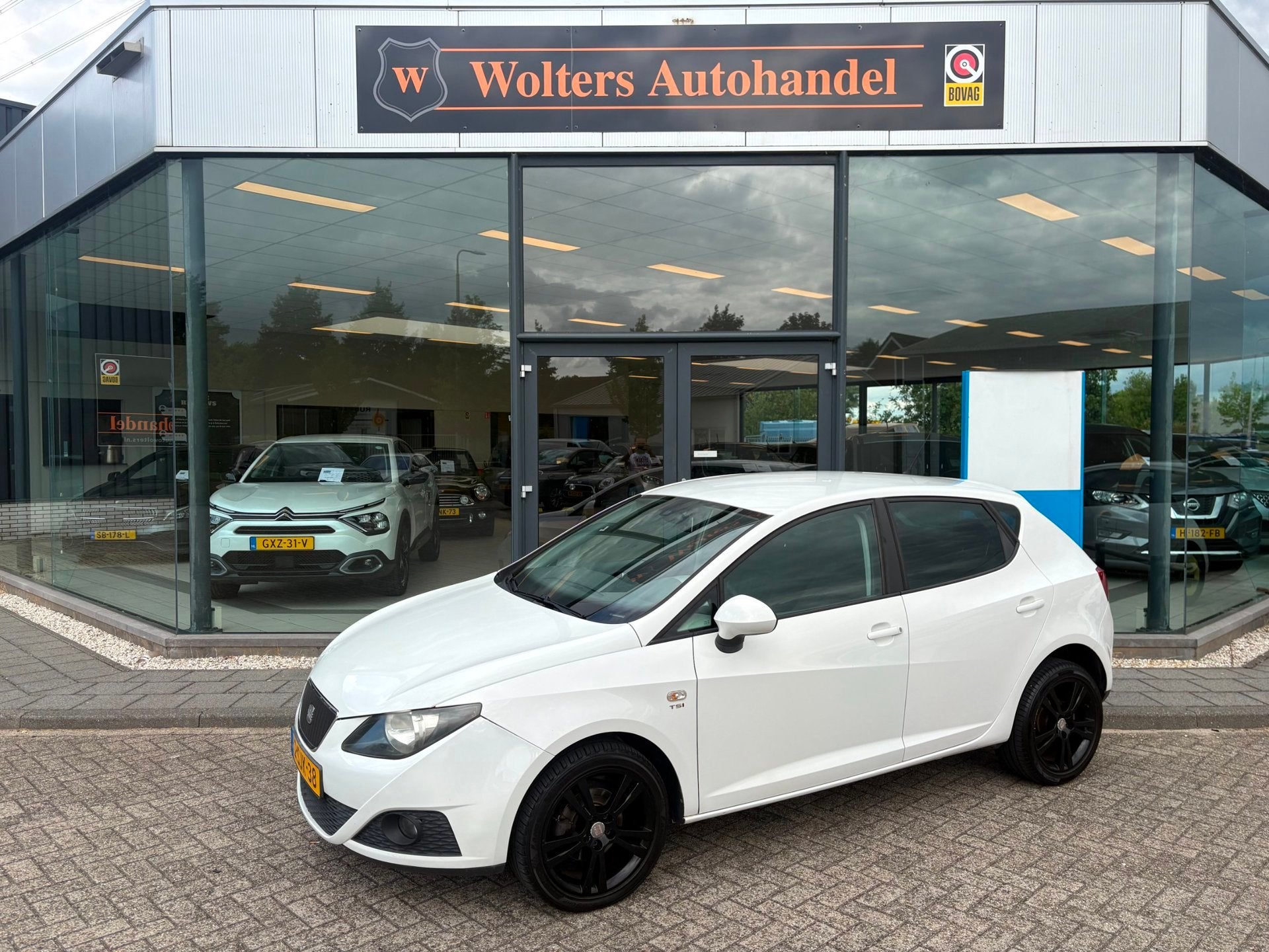 Seat Ibiza 1.2 TSI Sport *AUTOMAAT, Euro 5, Zwart, 4 cilinders, Bedrijf