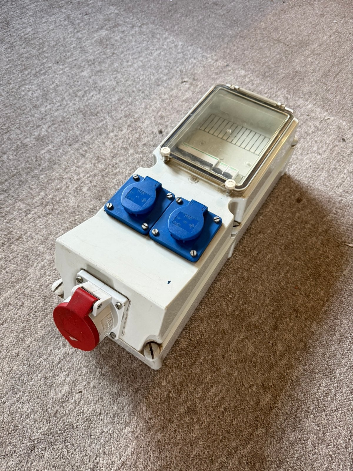 CEE krachtstroomverdeler 16A 400V met 2x 230V aansluiting, Ophalen, Bxnxn, Zo goed als nieuw, Bxnxm