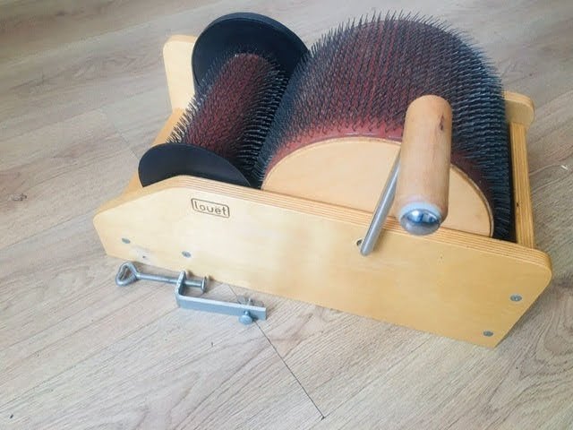 Louet kaardemolen aangeboden., Hobby en Vrije tijd, Ophalen of Verzenden, Gebruikt, Spinwol