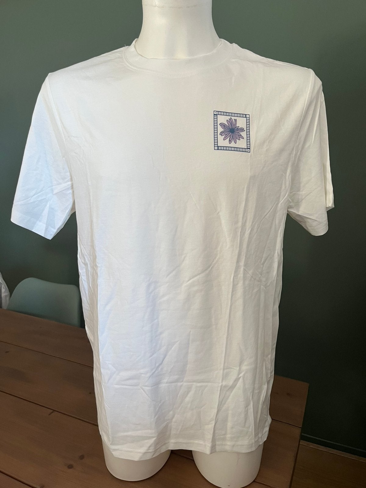 T-shirt wit creme print L Manguun shirts tee shirtjes, Kleding | Heren, Verzenden, Nieuw, Maat 52/54 (L), Wit