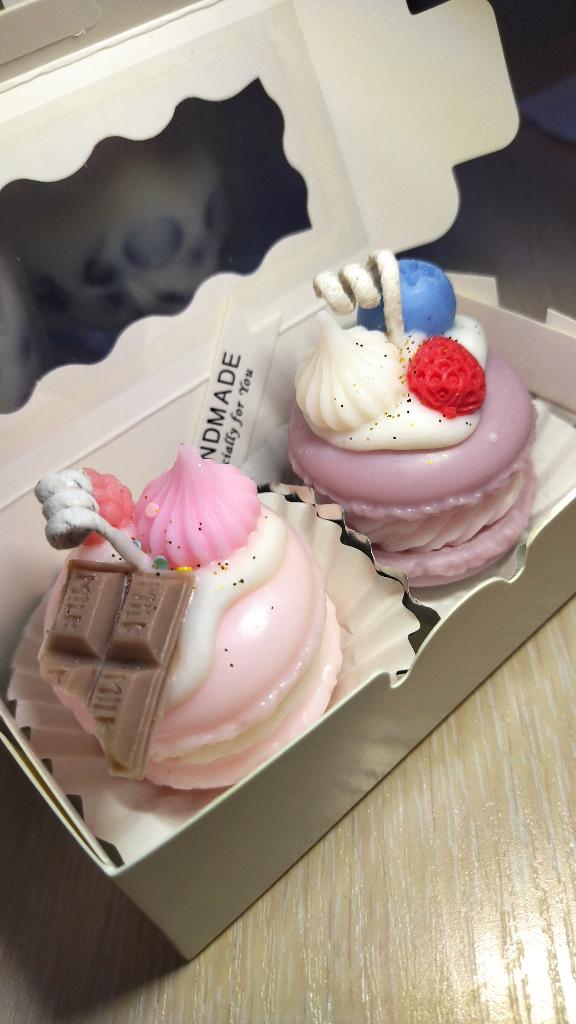 set van twee macarons, Overige materialen, Overige kleuren, Nieuw, Ophalen of Verzenden