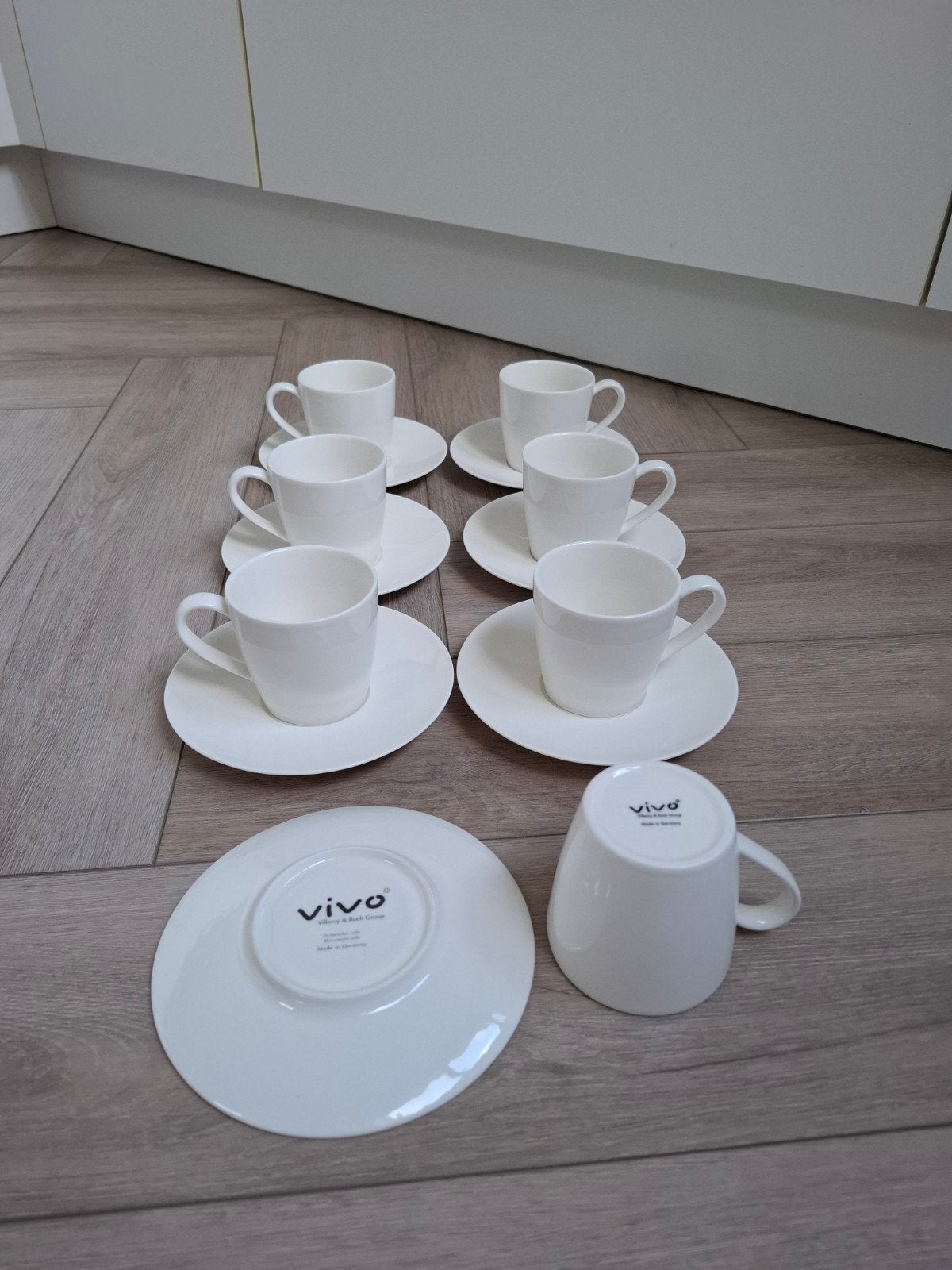 Vivo Villeroy & Boch Kop en Schotel Wit 7 stuks, Vivo, Ophalen of Verzenden, Zo goed als nieuw, Modern
