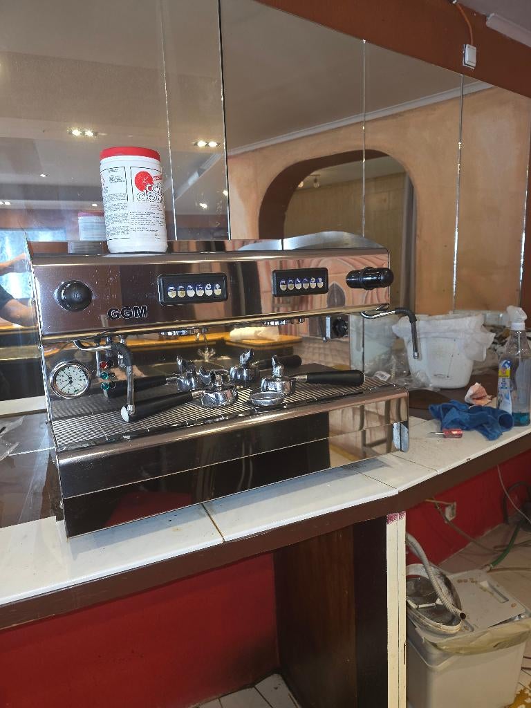 koffieapparaat, Witgoed en Apparatuur, Koffiezetapparaten, Ophalen, Gebruikt, 10 kopjes of meer, Koffiemachine