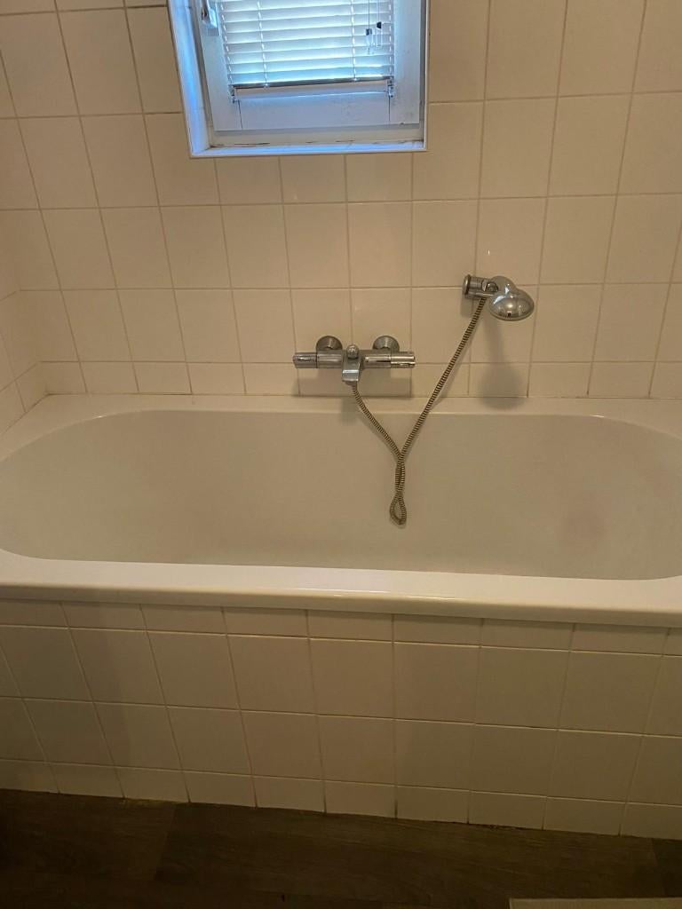 badkuip, Ophalen, Zo goed als nieuw, Met douche