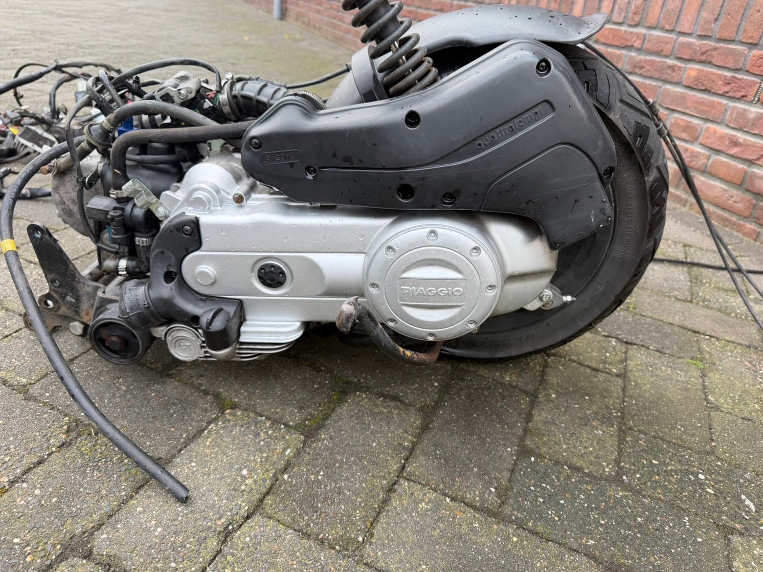 Motorblok piaggio zip e5, Ophalen
