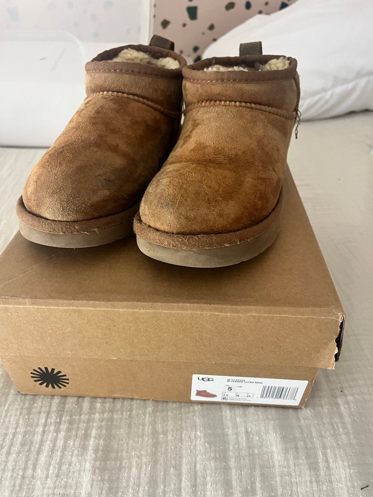 UGG Classic - Maat 36, Ophalen of Verzenden, Gedragen, Bruin, Lage of Enkellaarzen