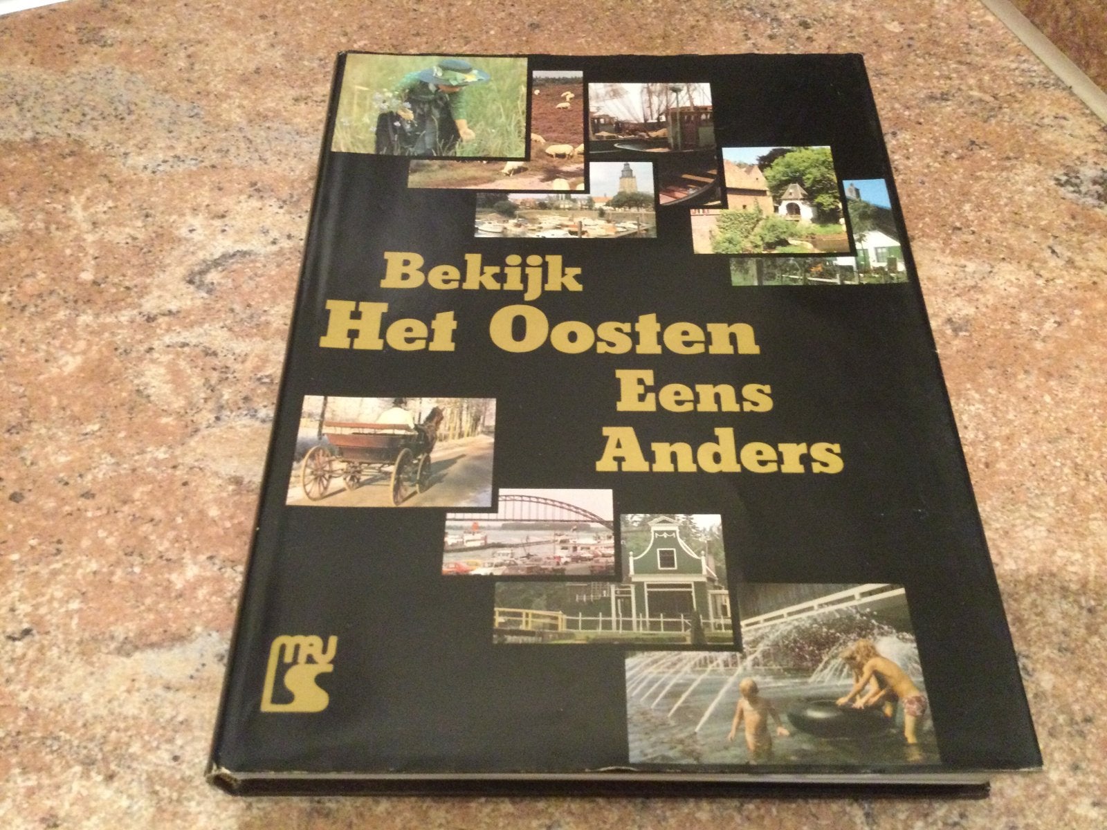 Bekijk Het Oosten Eens Anders, Ophalen of Verzenden, Nieuw, Uitgeverij M.A. van Seijen - Leeuwarden