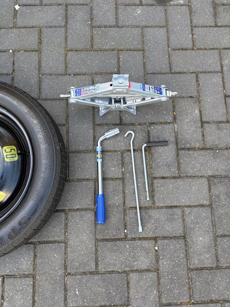 Krik en wielsleutel set, Ophalen, Nieuw, Manueel, Schaarkrik