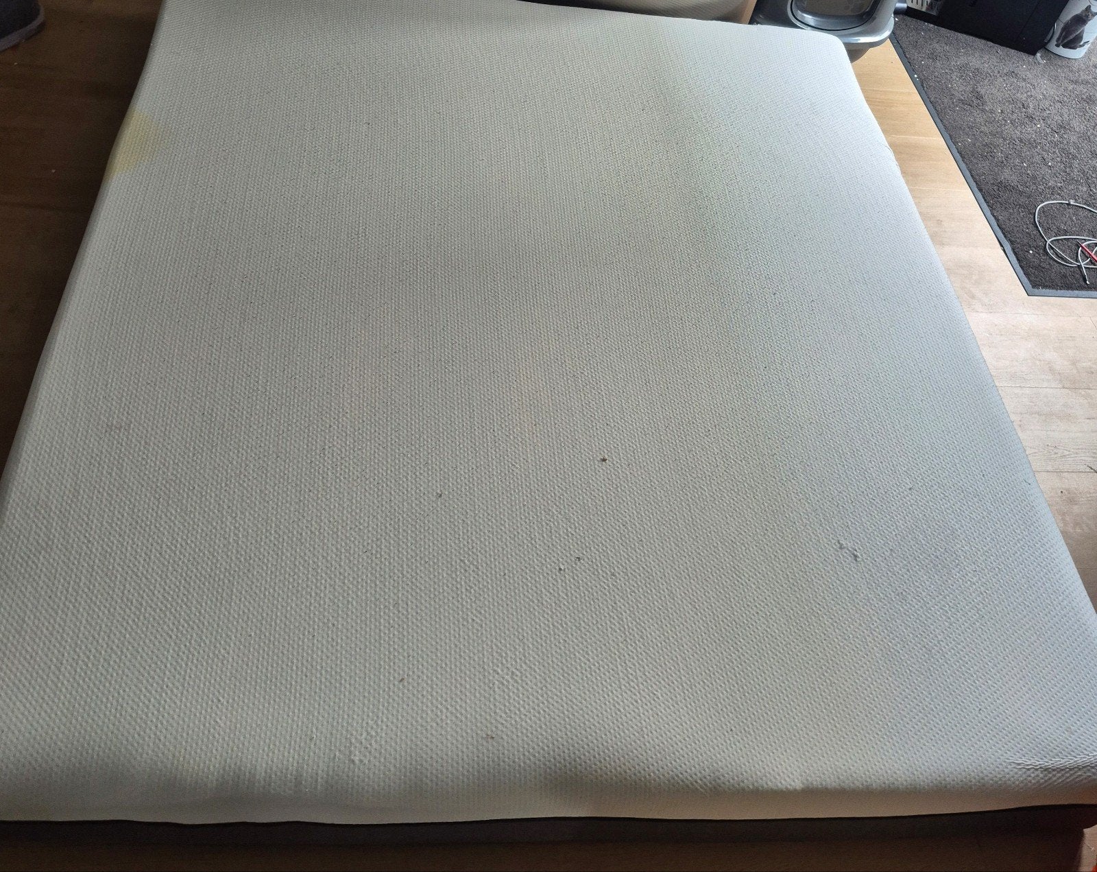 Net matras 180x200x23 cm met lichte vlek, Ophalen