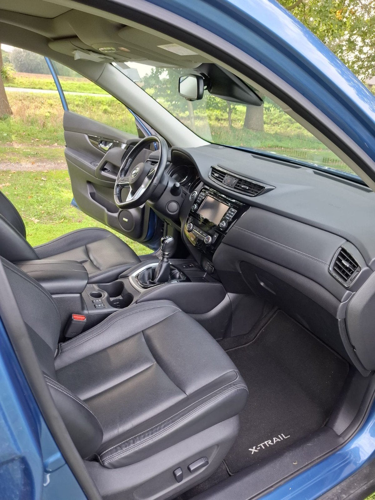 Nissan X-trail, 1.6, blue, Auto's, Voorwielaandrijving, 1800 kg, Zwart, 4 cilinders