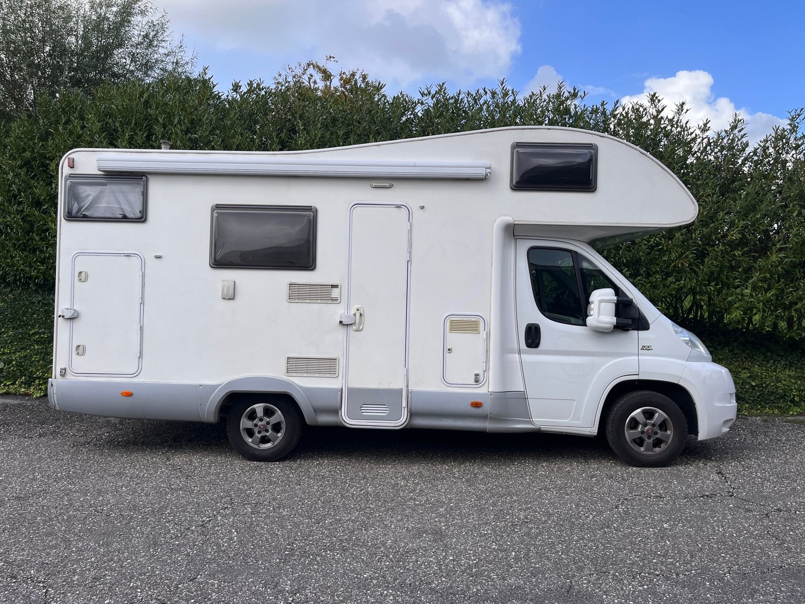 MC Louis M700 2008 | Inruil bestel bus(camper) mogelijk, Ringverwarming, Fiat, Koelkast, Particulier