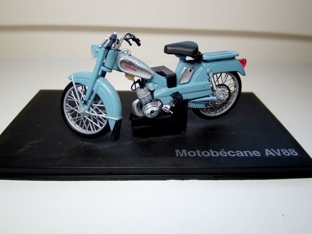 Norev 1/18 Motobécane AV88 bromfiets, Verzenden, Zo goed als nieuw, Motor, Norev