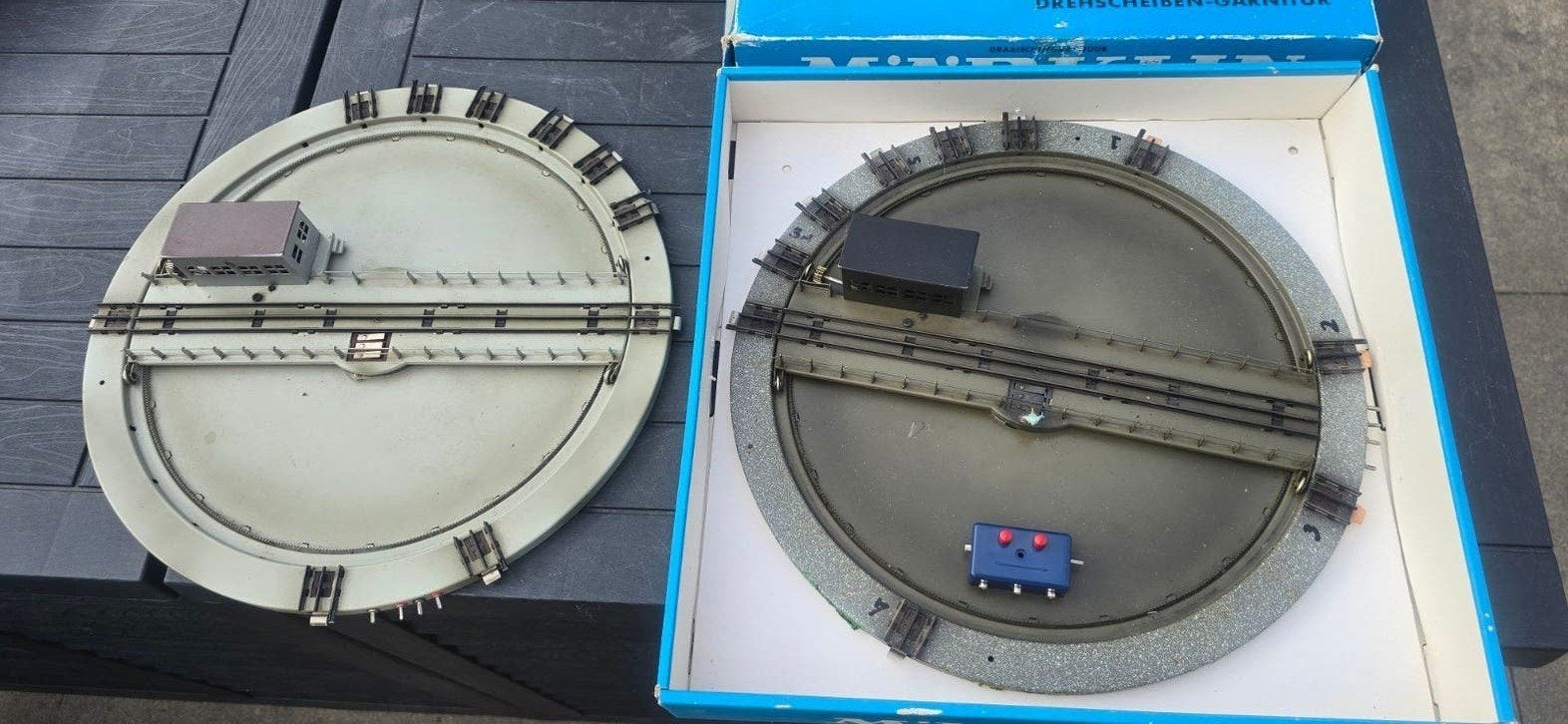 marklin draaischijf 2 stuks 1 met ovp., Hobby en Vrije tijd, Modeltreinen | H0, Wisselstroom, Gebruikt, Wagon, Ophalen of Verzenden