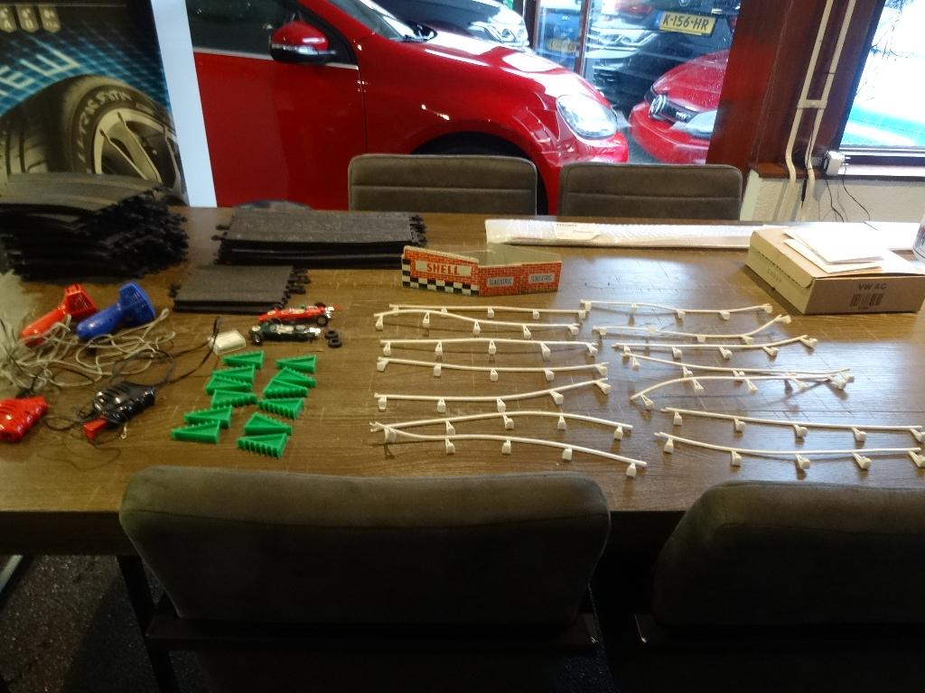 Oude Scalextric racebaan oa auto's, Kinderen en Baby's, Speelgoed | Racebanen, Gebruikt, Racebaan, Elektrisch, Overige merken