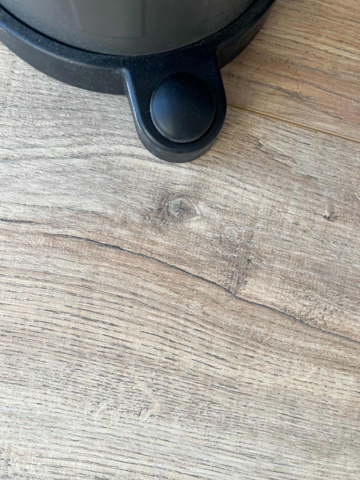 Kleine grijze pedaalemmer - Handig voor badkamer/toilet, Kunststof, Gebruikt, Met pedaal, Ophalen of Verzenden