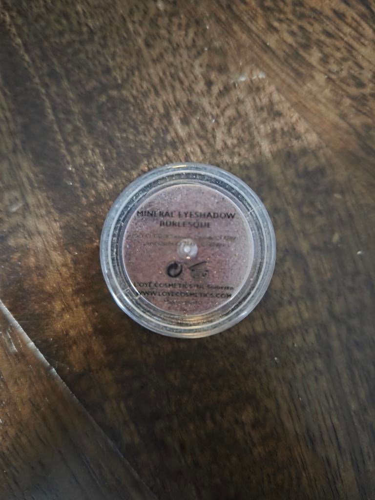 L'oyé mineral eyeshadow kleur Burlesque, Ophalen of Verzenden, Nieuw, Overige kleuren, Ogen