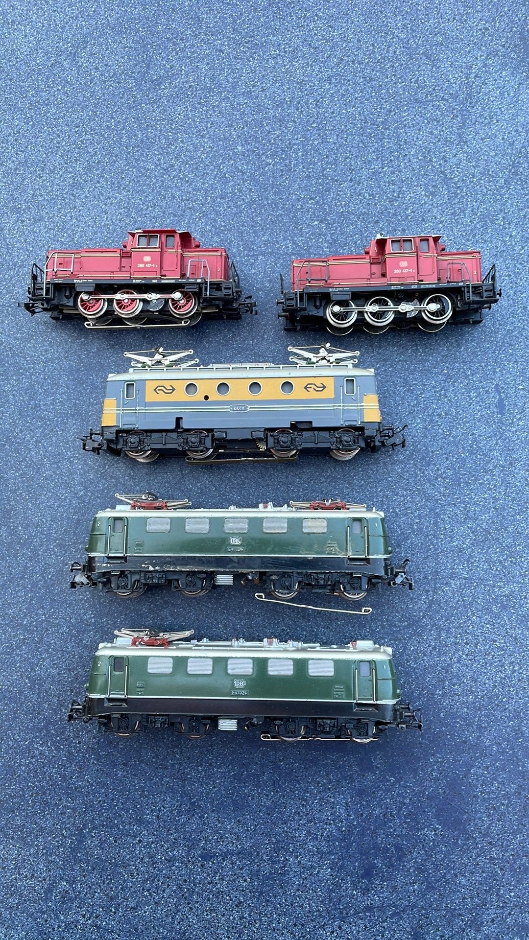 Te koop: 5 Marklin slooploks., Hobby en Vrije tijd, Modeltreinen | H0, Gebruikt, Locomotief, Wisselstroom, Märklin, Analoog, Verzenden