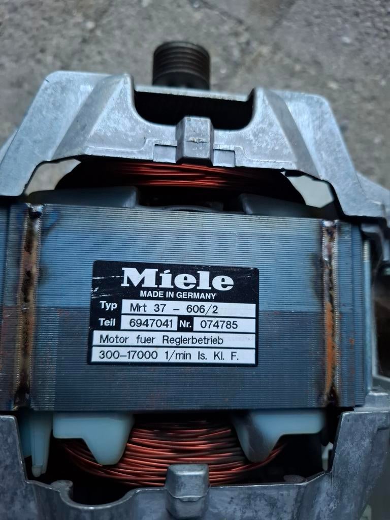 Miele Wasmachine Motor Mrt 37 - 606/2 - 6947041, Witgoed en Apparatuur, Onderdelen en Toebehoren, Ophalen of Verzenden, Gebruikt