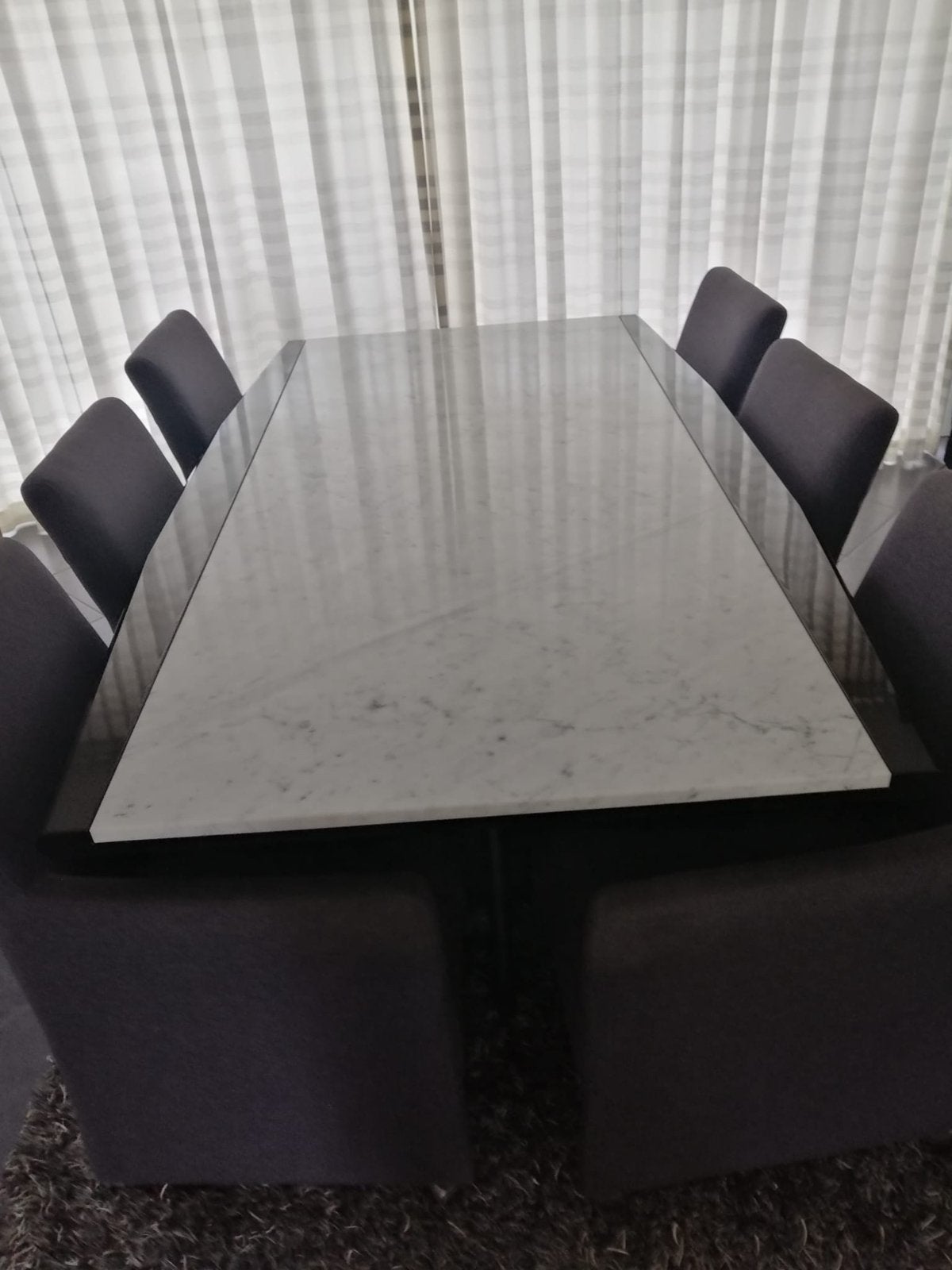 Eettafel zonder stoelen, Huis en Inrichting, Ophalen, Zo goed als nieuw, 4 tot 6 stoelen