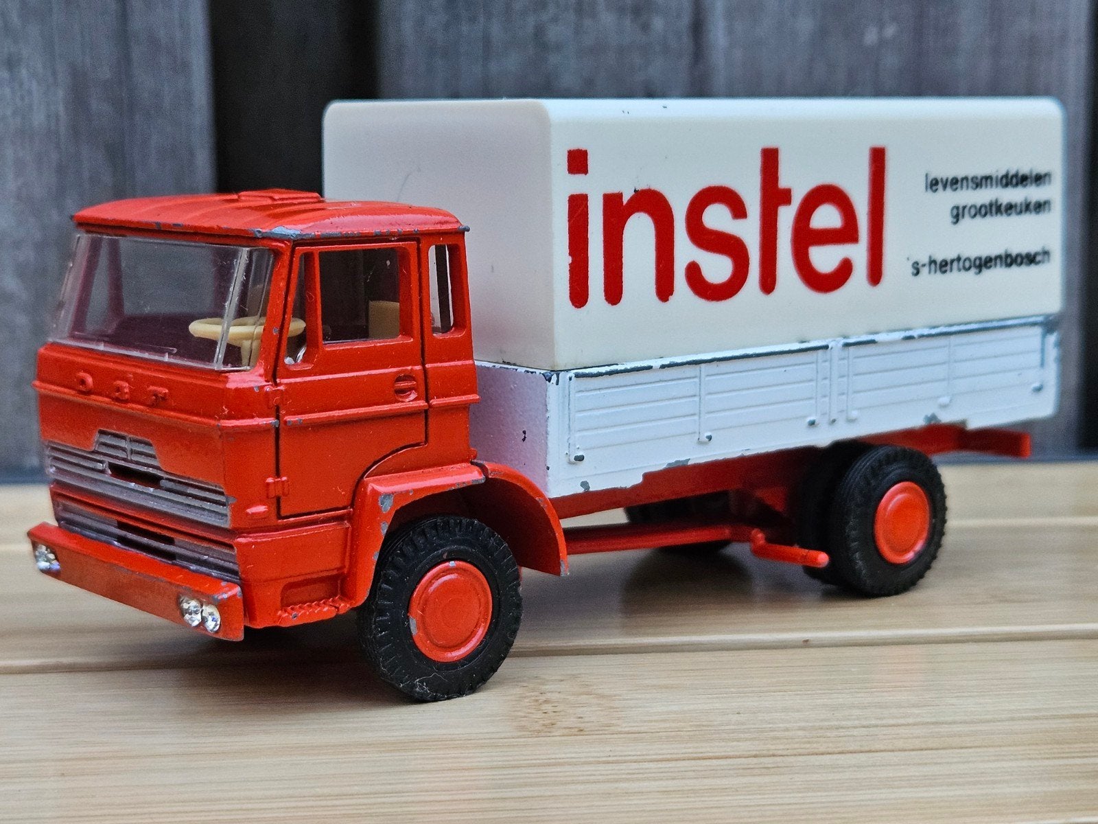 Lion Car Daf 2000 Instel 's-Hertogenbosch vrachtauto 1:50, Ophalen of Verzenden, Zo goed als nieuw, Bus of Vrachtwagen, Lion Toys