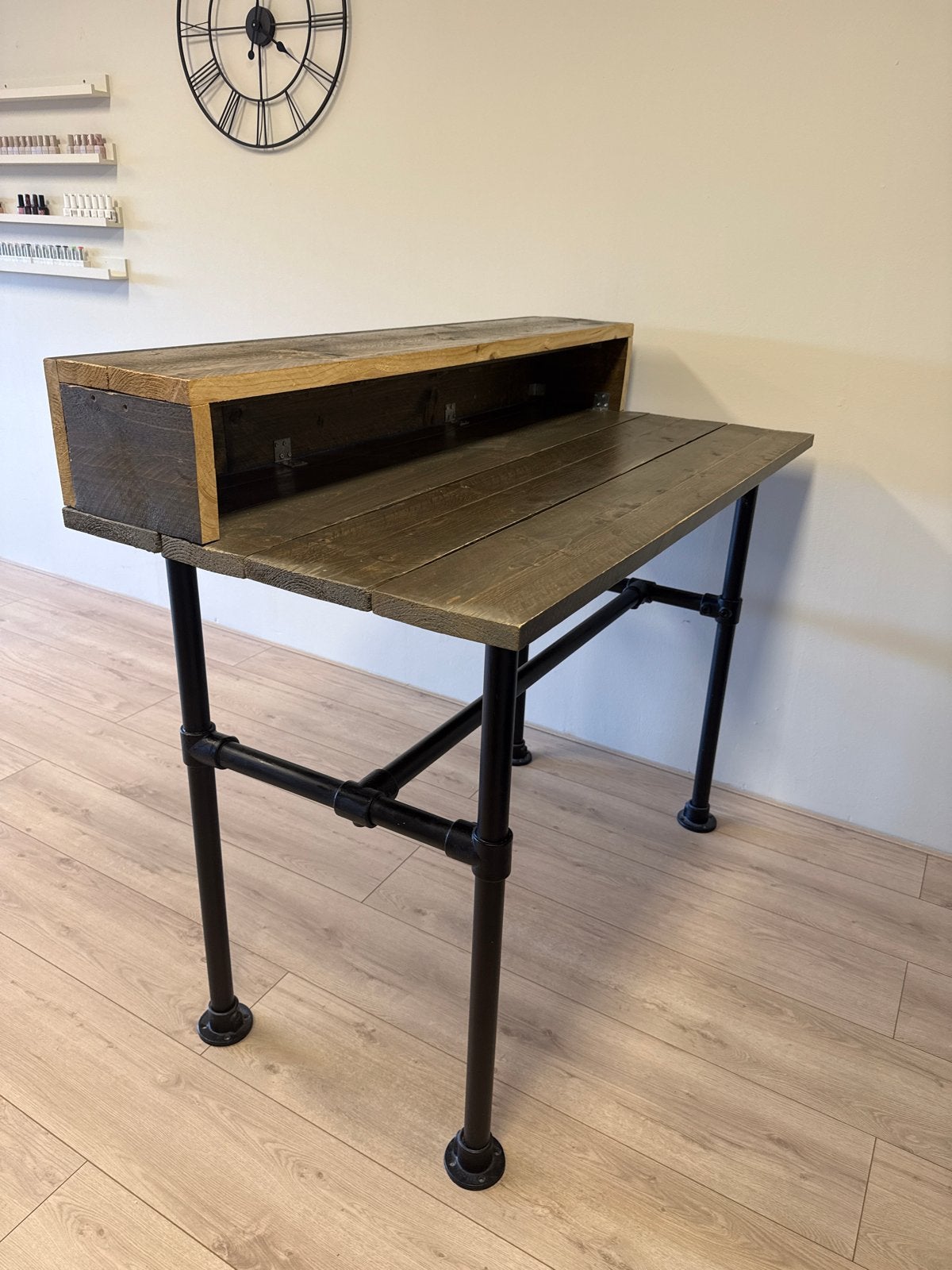 Industriële balie/bar van hout en staal - 140x72,5x121cm, Huis en Inrichting, Ophalen, Overige typen, Opzetstuk, Gebruikt