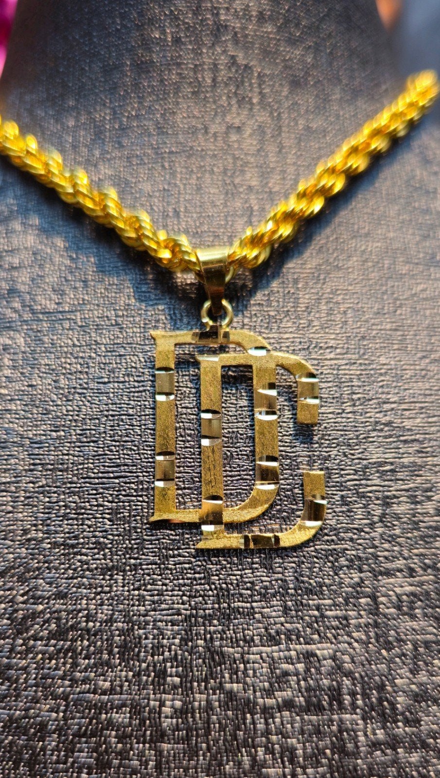 Mooie DC hanger 18karaat goud, Ophalen of Verzenden, Nieuw, Goud, Goud
