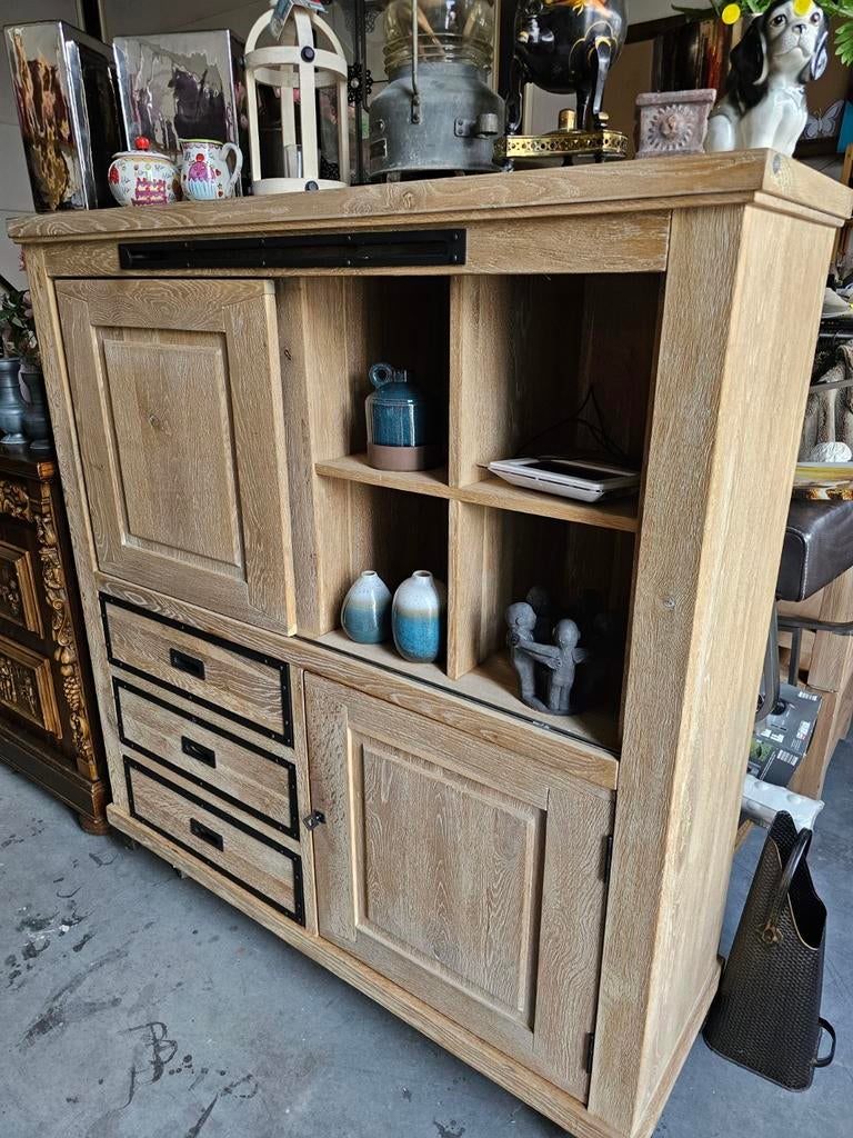 Henders & Hazel massieve kast, Ophalen, ., Zo goed als nieuw, .