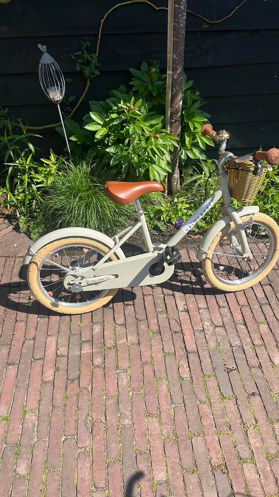 veloretti - kinderfiets 3-6 jaar, Ophalen, Gebruikt, Velgrem, 16 tot 20 inch