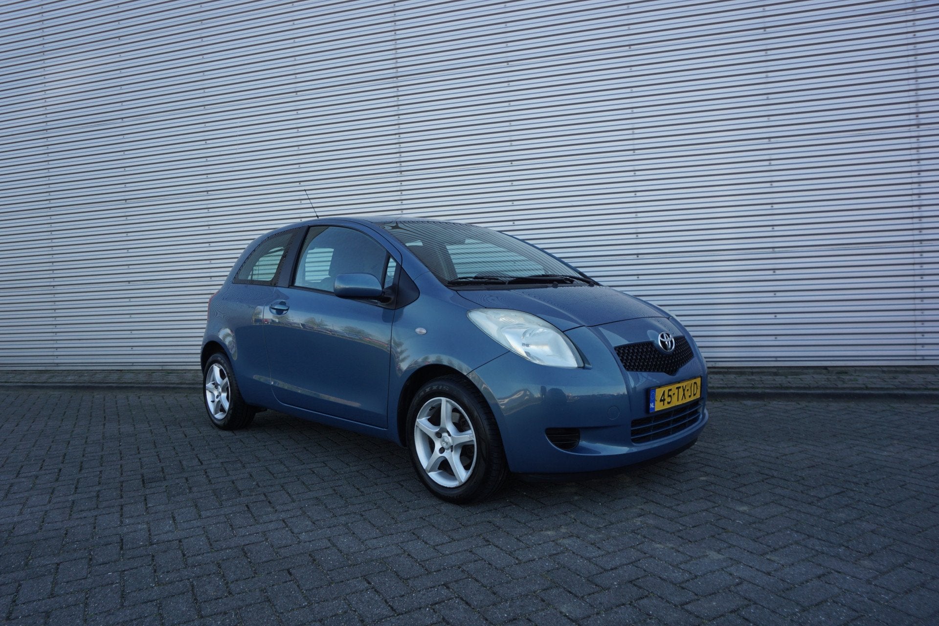 Toyota Yaris 1.3 VVTi Sol Airco / Elektr. ramen / NAP / NIEU, Auto's, Toyota, Stof, 4 cilinders, 995 kg, 547 kg