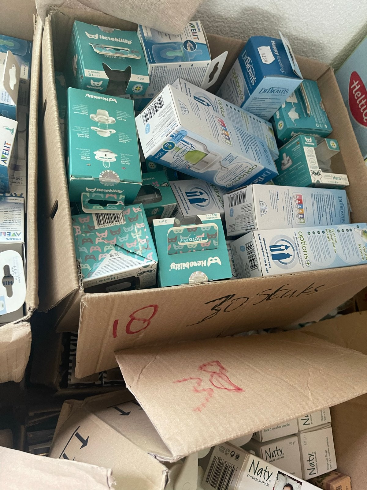 Grote partij drogisterijartikelen en verzorgingsproducten, Ophalen of Verzenden, Nieuw, Overige typen