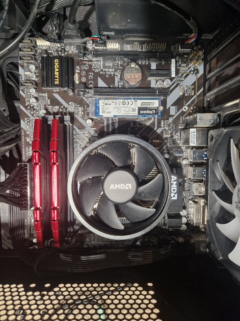 Foto 5 van Gaming PC Ryzen 5 3600 | RX 580 8GB | 16GB | Windows 11 Pro