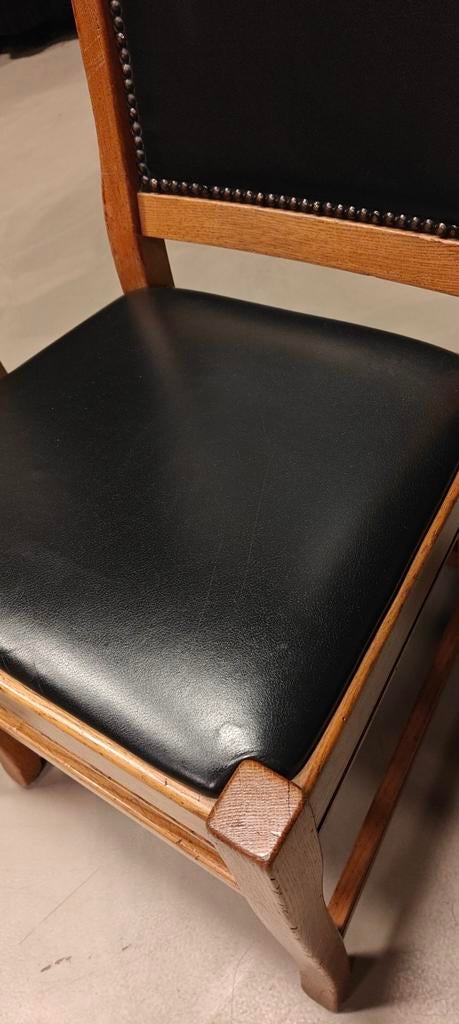 Set van 4 houten stoelen met zwart kunstleren bekleding, Ophalen of Verzenden