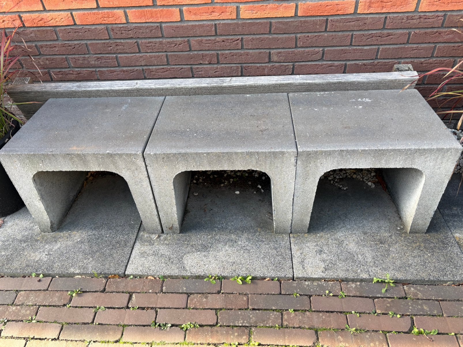 Betonnen bankje / u elementen, Ophalen of Verzenden, Zo goed als nieuw