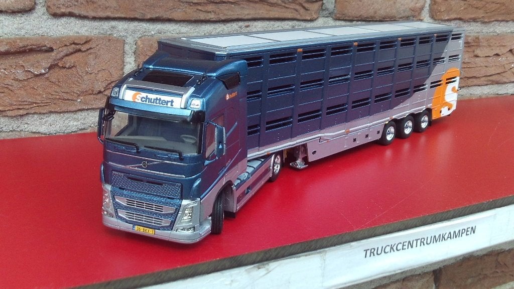 WSI  Volvo  FH4  Globetrotter  van  Schuttert., Hobby en Vrije tijd, Ophalen of Verzenden, Nieuw, Bus of Vrachtwagen, Wsi