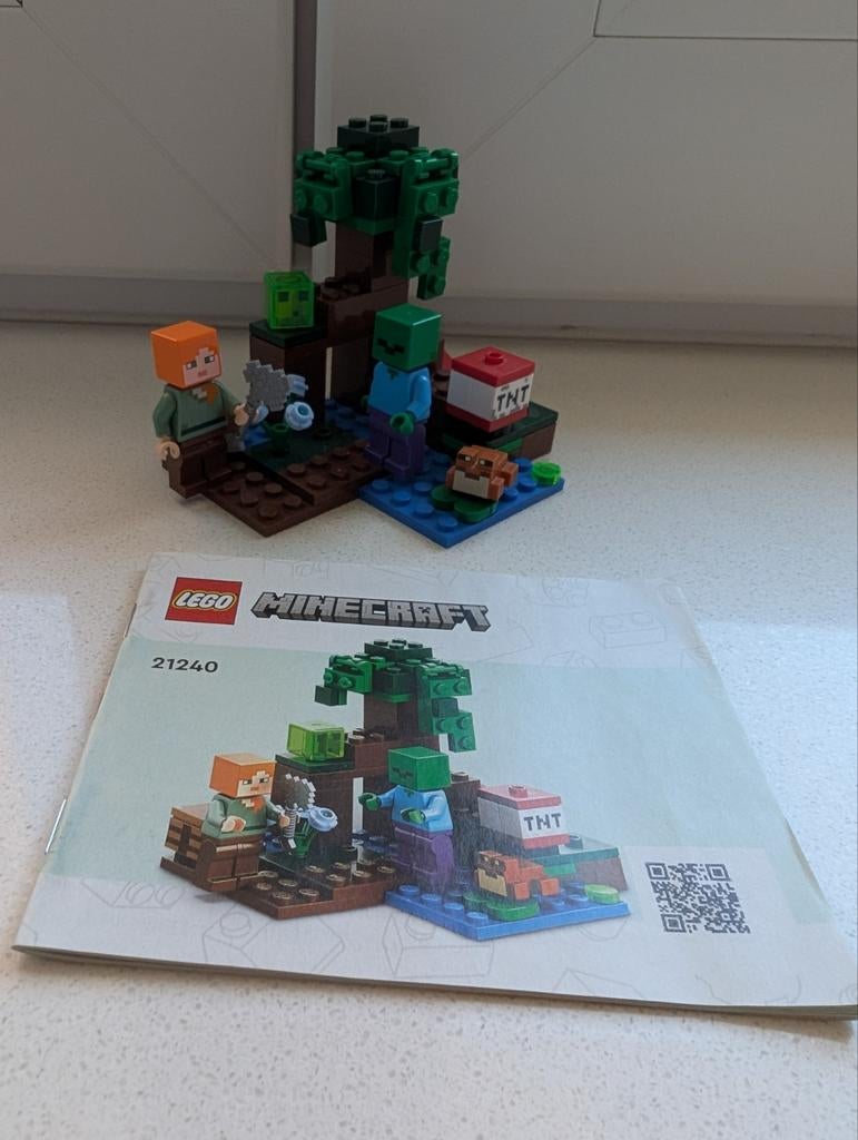 Lego Minecraft 21240 Het Moerasavontuur met instructies, Compleet, Gebruikt, Minecraft, Lego