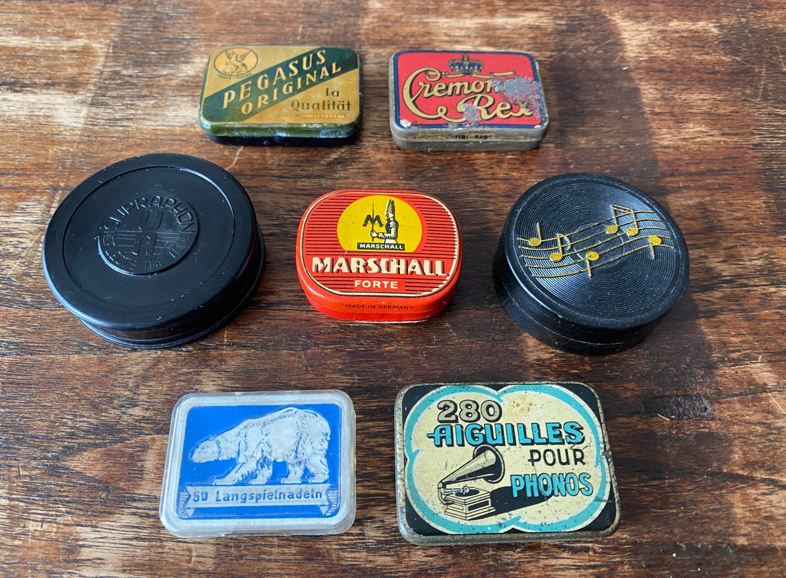 7x grammofoon naalden blikje/doosje, 2 van bakeliet, Verzamelen, Ophalen of Verzenden, Zo goed als nieuw, Overige