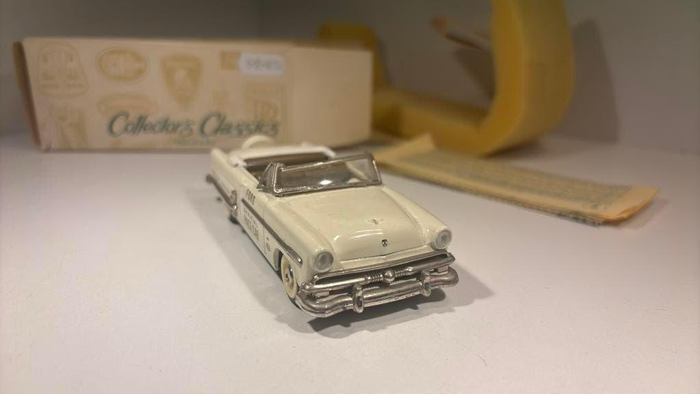 Ford sunliner 1953 collectors classics 1.43, Overige merken, Auto, Ophalen of Verzenden, A